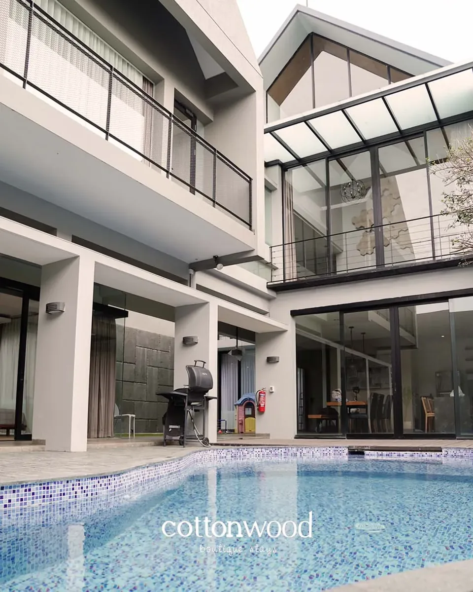 Cottonwood Lavish Villa Pavana @Budi Indah — interior photo 2